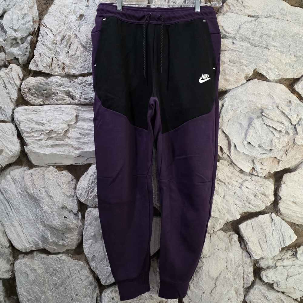 Nike Sportswear Tech Fleece Joggers Pants Purple Men's Medium CU4495-503 RARE